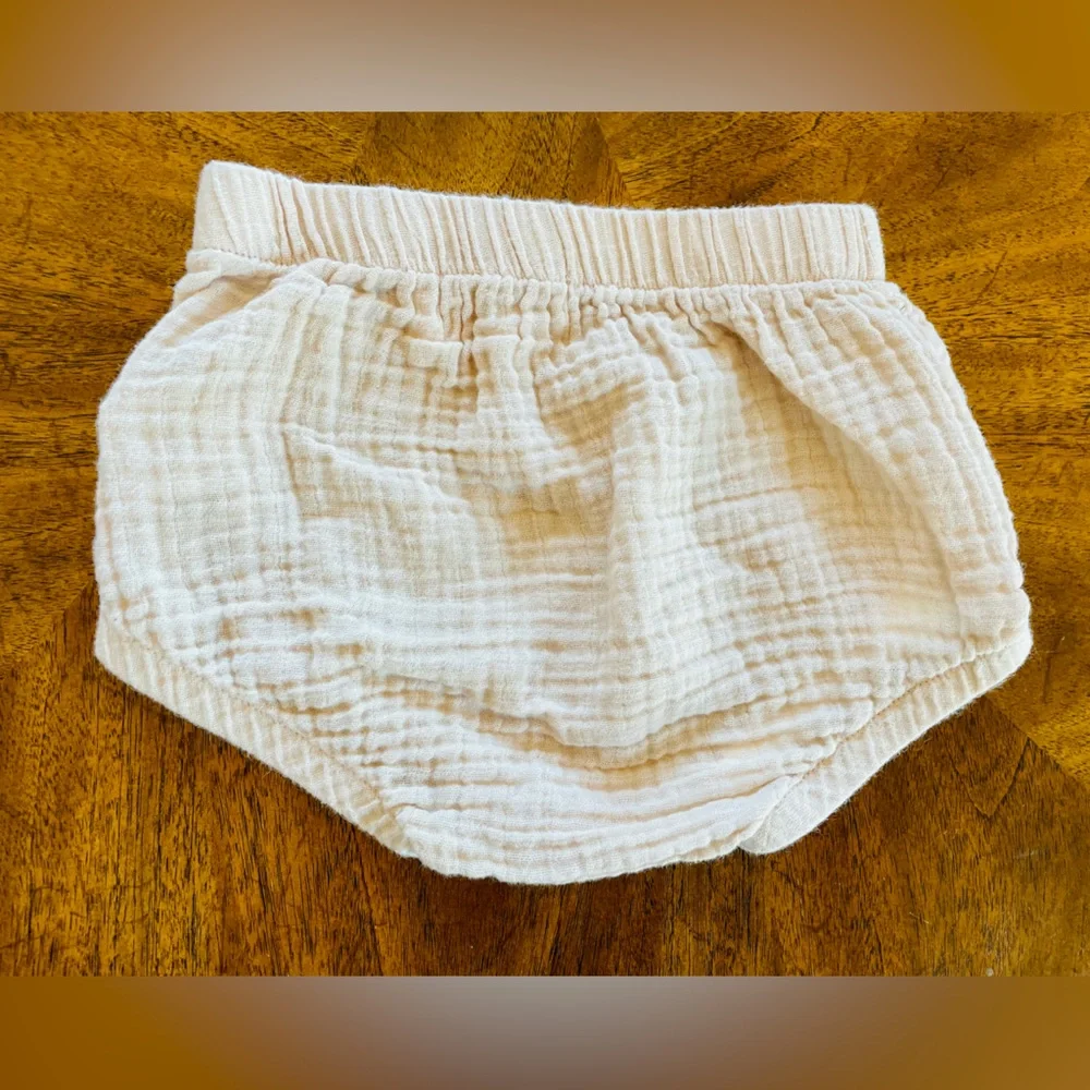 Go Gently Nation Kids Gauze Blouse and Bloomer set in Blush (0-3 months)